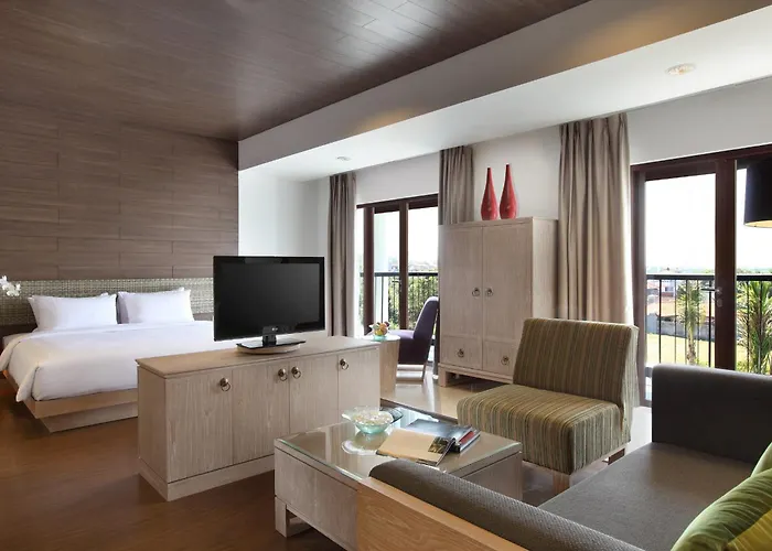 Hotel Santika Siligita 3*