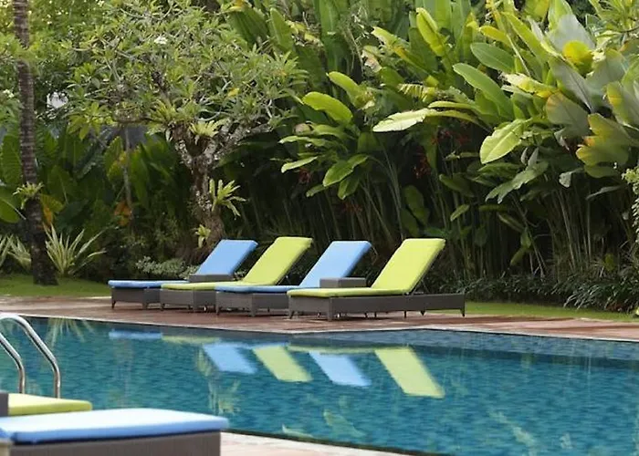 Hotel Santika Siligita 3*