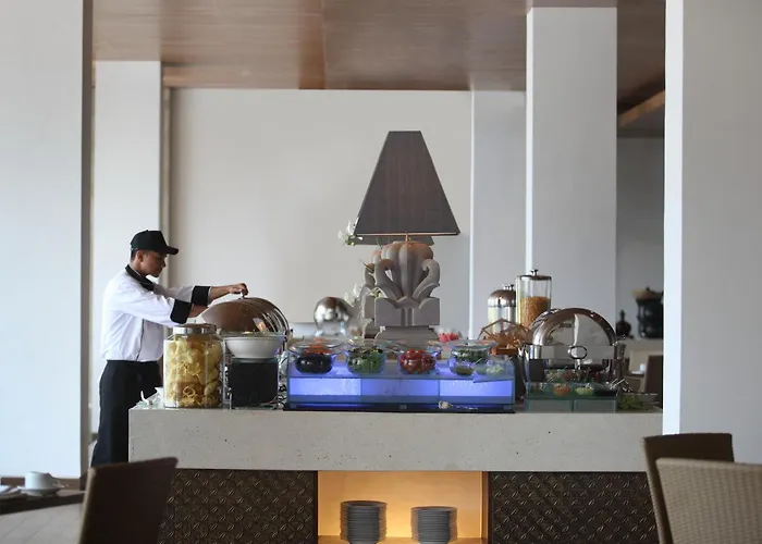 Hotel Santika Siligita 3*