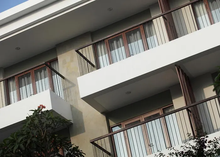 Hotel Santika Siligita 3*